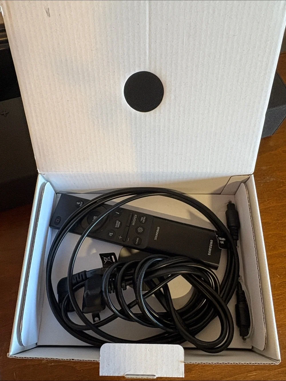 Samsung B-Series B40OF Soundbar Dolby Audio HDMI with remote
